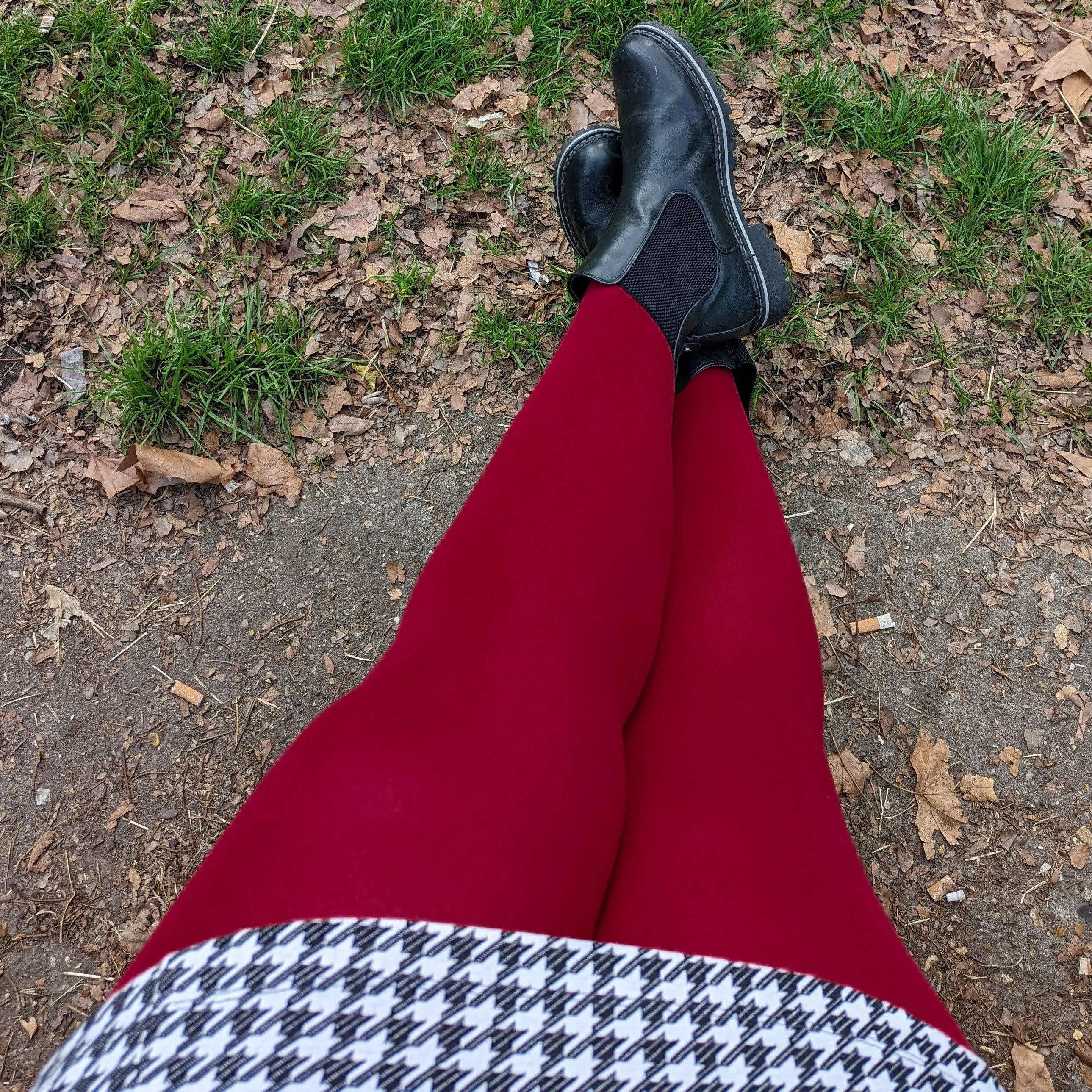 120 Denier Tights - Blood Red