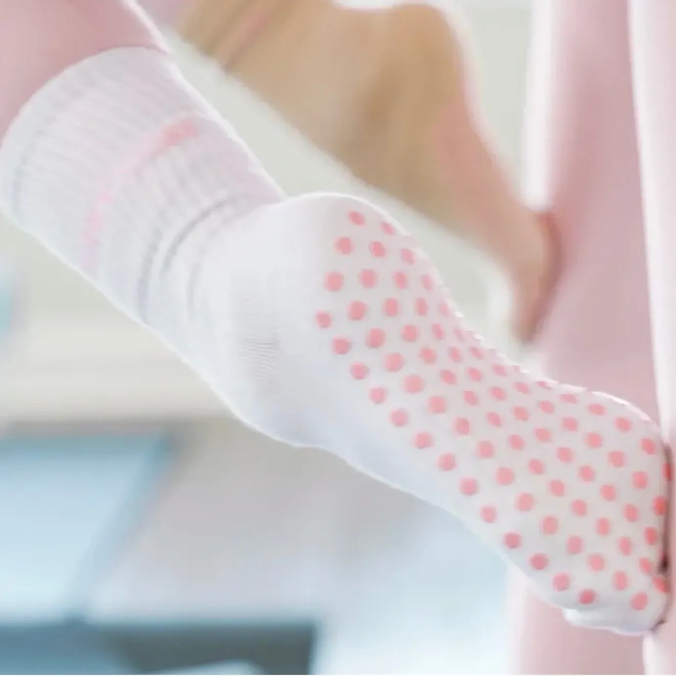 Crew Grip Socks (Barre / Pilates)