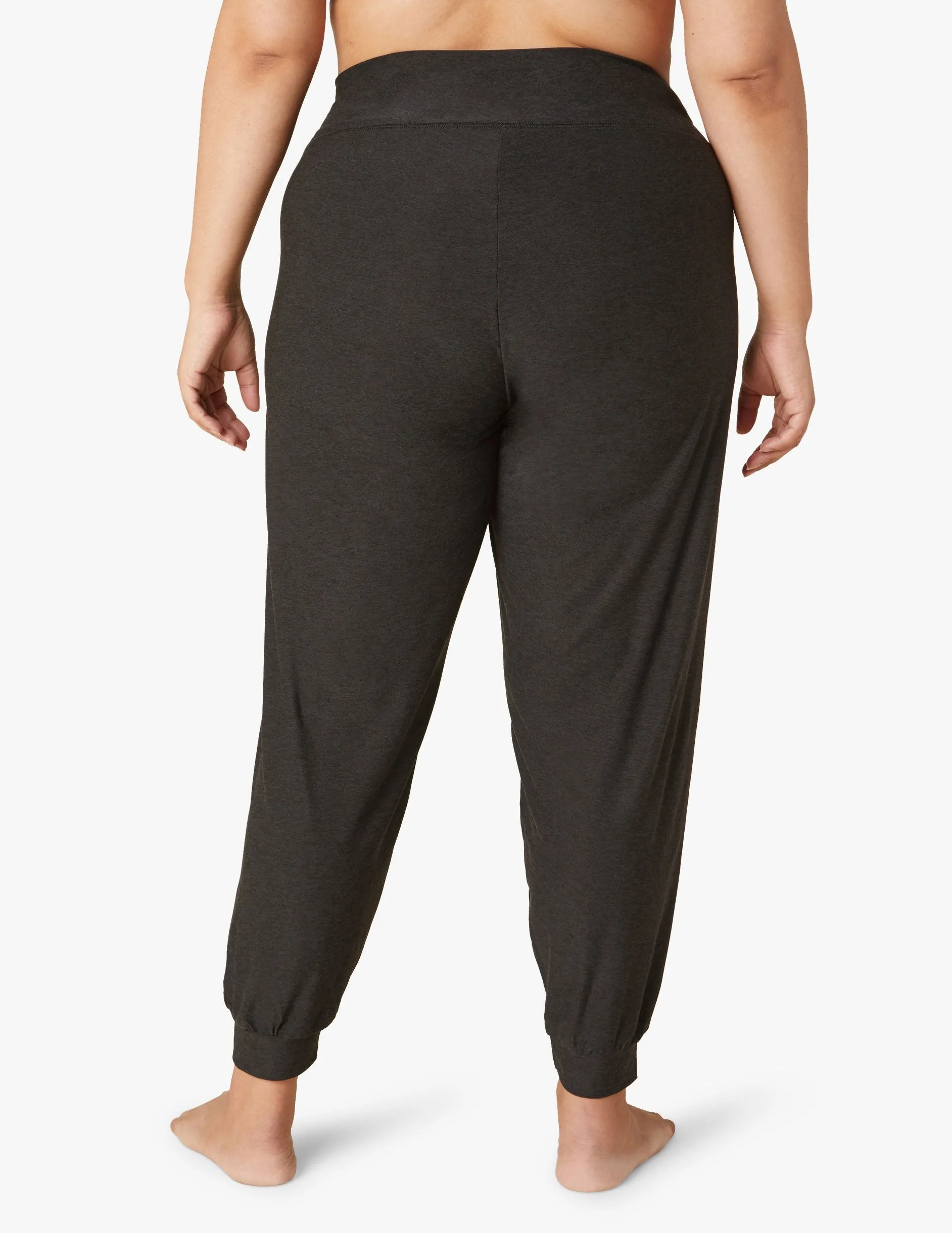 Featherweight Lounge Around Midi Jogger