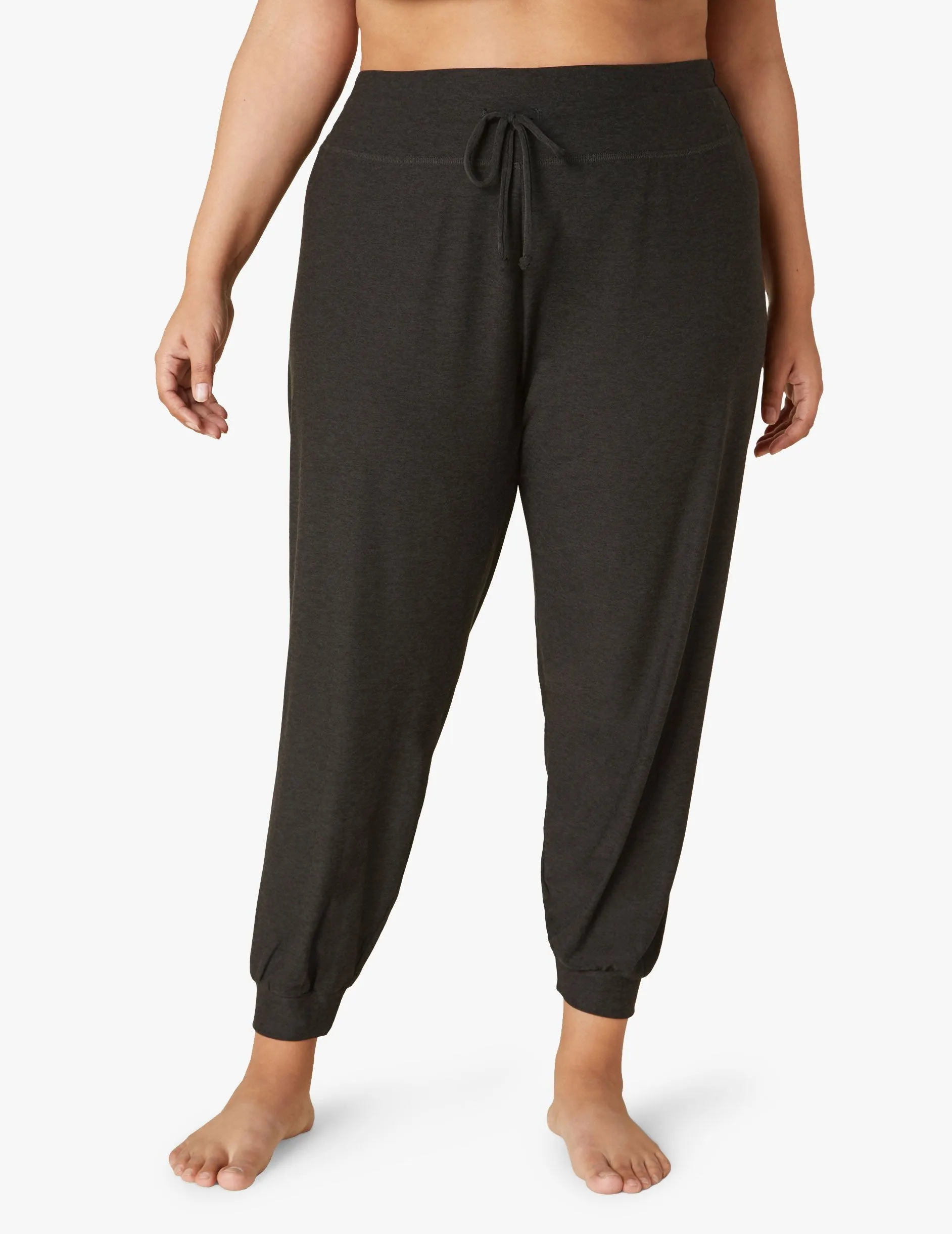 Featherweight Lounge Around Midi Jogger