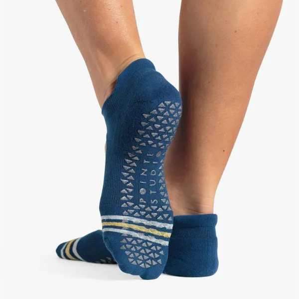 Mandy Grip Socks (Barre / Pilates)