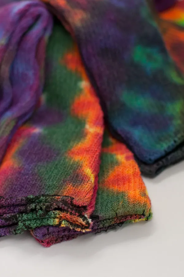 Tie Dye Shorty Scrunchable Warmers