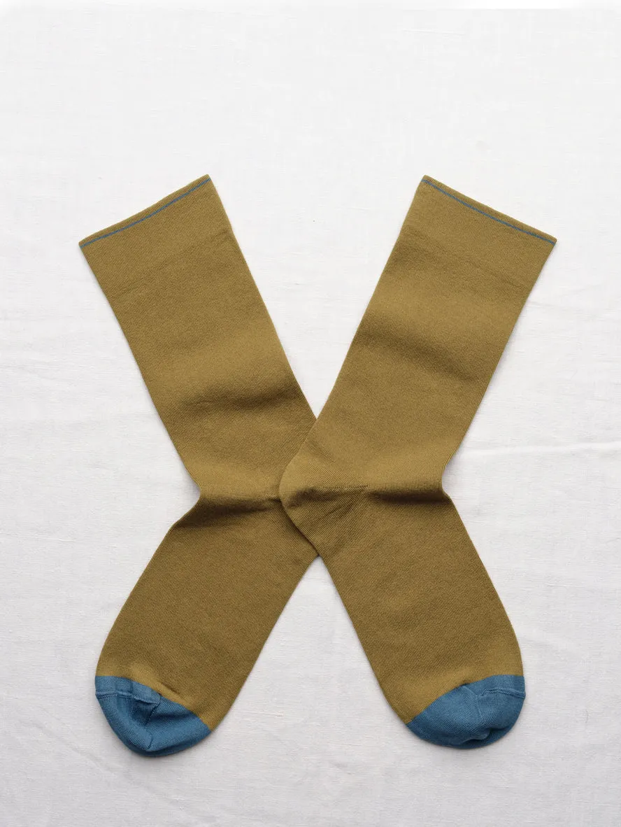 UN213 Medium Olive Socks